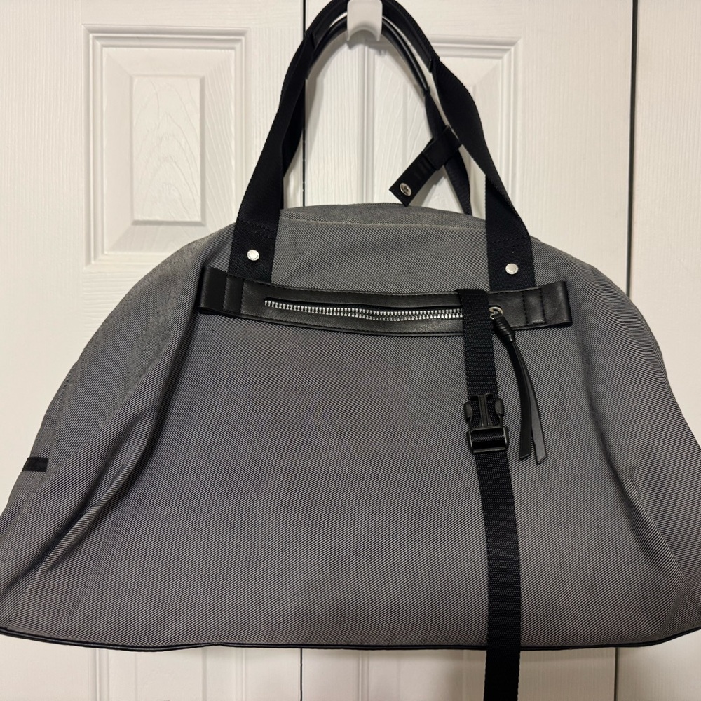 - Lululemon overnight/weekend Bag